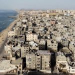 Foto ini diambil dengan drone yang memperlihatkan rumah-rumah di Palestina dan kamp-kamp pengungsi di tepi pantai di Gaza (Foto: Suhaib Salem/ REUTERS/ THE EDITOR)