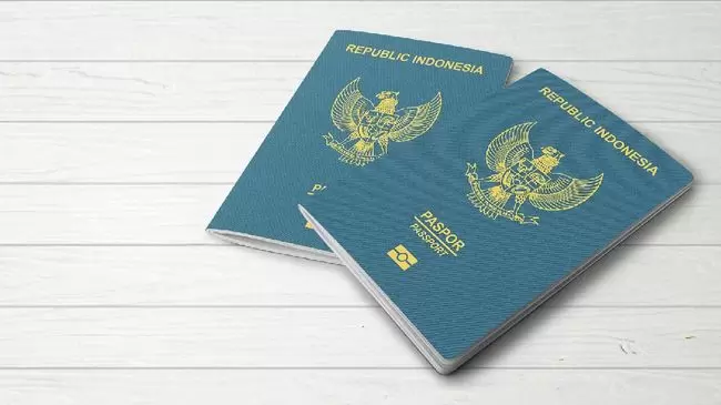 Ilustrasi paspor Indonesi. (Foto: Aaftab Sheikh/iStockphoto/tTHE EDITOR)