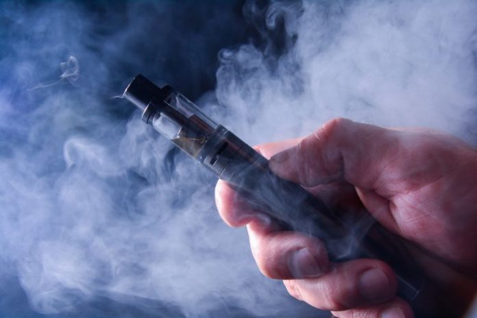 Ilustrasi vape. (Foto: Shutterstock/THE EDITOR)