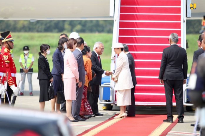 Minister of PUPR Basuki Hadimuljono sent off His Majesty the Emperor of Japan Naruhito and Empress Masako at Soekarno-Hatta Airport, Banten, Friday (23/6).