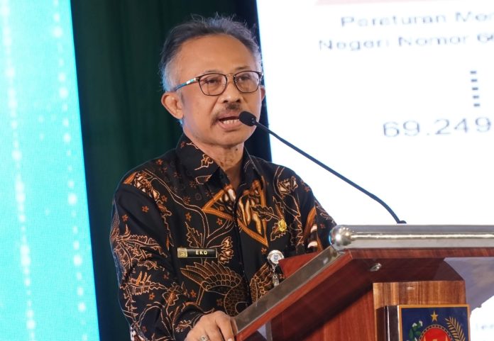 Dirjen Bina Pemdes Eko Prasetyanto Purnomo Putro, at the National Working Meeting of Sub-District Heads and Socialization of the Village Governance Strengthening and Developing Program (P3PD) at the Grand Sahid Hotel, Jakarta (Picture: THE EDITOR)