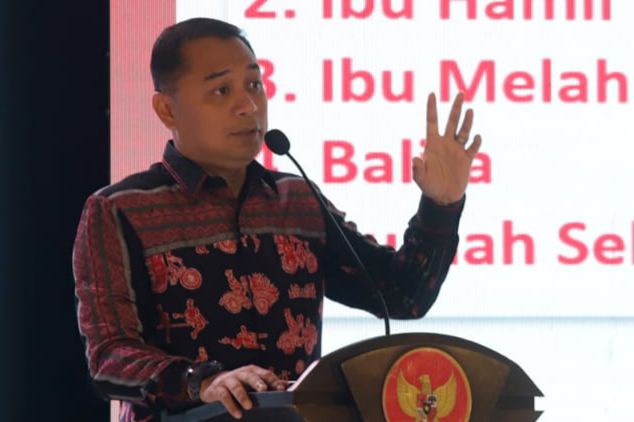 Surabaya Mayor Eri Cahyadi as a speaker at the Merdeka Barat Forum in Jakarta, Monday (26/6).