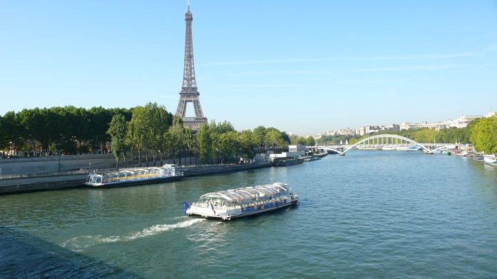 Sungai Seine.