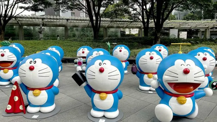 Patung-patung Doraemon di Roppongi Hills, Tokyo, Jepang, dalam rangka festival Summer Station 2023.
