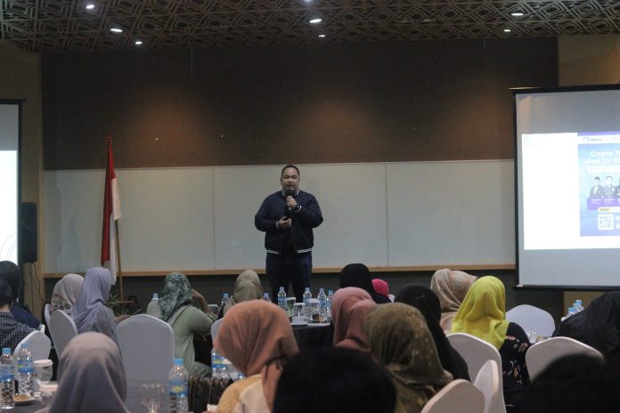 Wakil Ketua HIPMI Sumbar dalam acara Crypto Tradepreneur Meet Up di Padang 28 Augustus 2023 (Foto: Istimewa/ THE EDITOR)