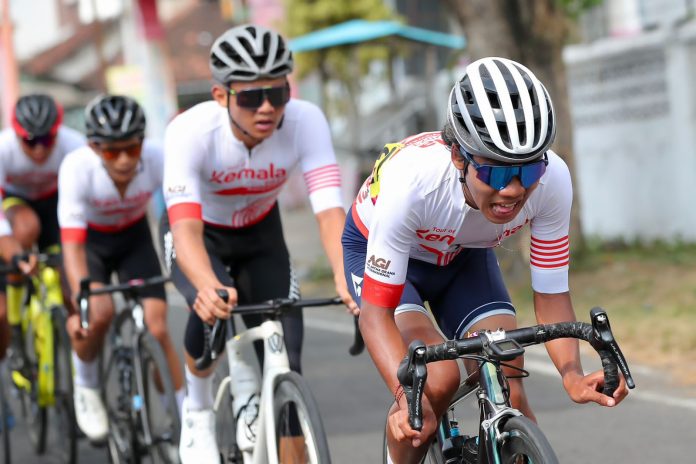 Tour of Kemala 2023 participants. (Photo: Banyuwangi Regional Government Public Relations/THE EDITOR)