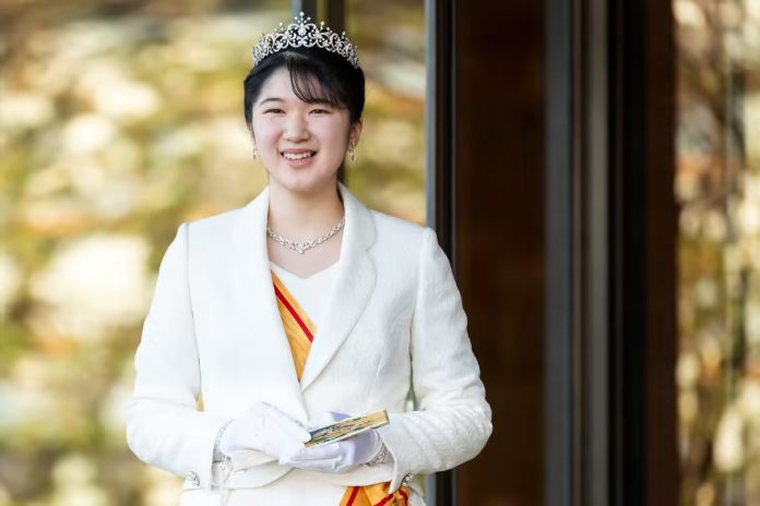 Putri Aiko di upacara kedewasaannya pada tahun 2021. (Foto: Reuters/THE EDITOR)