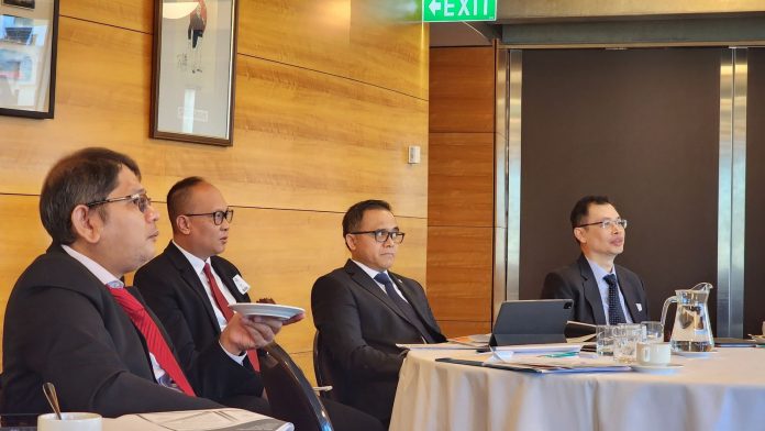 Minister of PANRB Abdullah Azwar Anas (second from right) during a working visit to the Department of Prime Minister and Cabinet (DPMC) New Zealand in Wellington, Tuesday (6/8). (Photo: Public Relations of Ministry of PANRB/THE EDITOR)