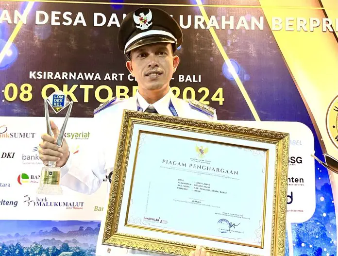 Wiwin Ardiansyah, the Head of Lubuk Lawas Village, Batang Asam Sub-district, West Tanjung Jabung Regency, Jambi Province is the 3rd winner of Lomba Desa 2024 held by Home Ministry (PHOTO: Elitha Evinora Beru Tarigan/THE EDITOR)