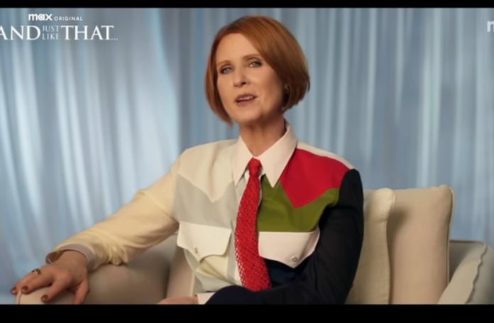 Image of Cynthia Nixon wearing the Palestinian flag shirt in And Just Like That Trailer (PHOTO: SCREENSHOT/MAX/THE EDITOR)